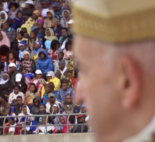 Paus Franciscus over wat paus zijn doet met een mens