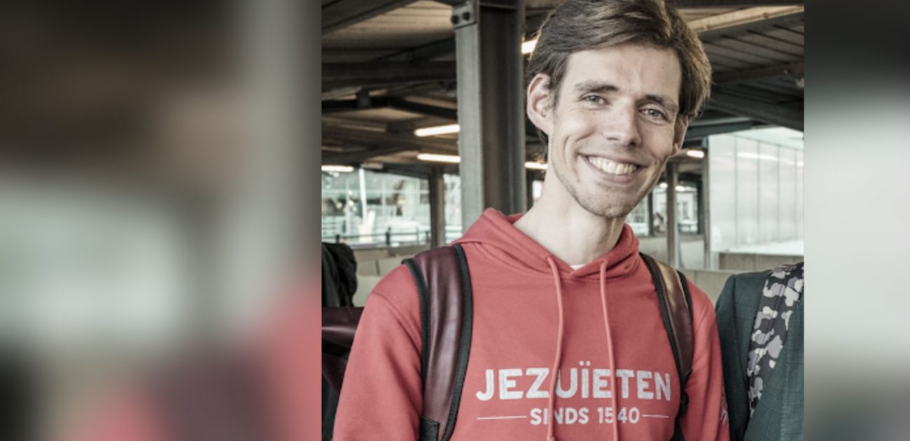 Van openlucht feestje naar biddend afscheid en nieuw begin